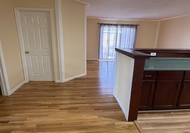 2nd image of 8836 N Western Ave #207G, Des Plaines, IL 60016 | MLS# 12734722