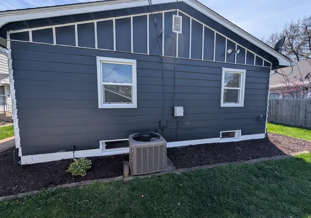 Photo 4 of Sale Pending at 2505 23rd Ave B, Moline, IL 61265 | MLS# 12734748 | Listing updated on 2026-09-08
