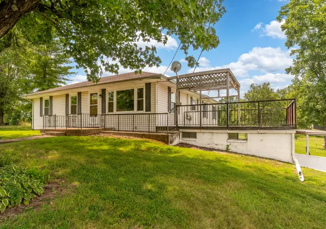 1st image of 6717 Giant City Rd, Carbondale, IL 62902 | MLS# 12734768