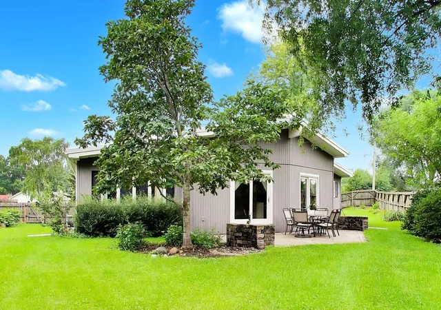 Photo 3 of Single family home for sale at 210 Hartway Ct, Montgomery, IL 60538 | MLS# 12734777 | Listing updated on 2026-08-25