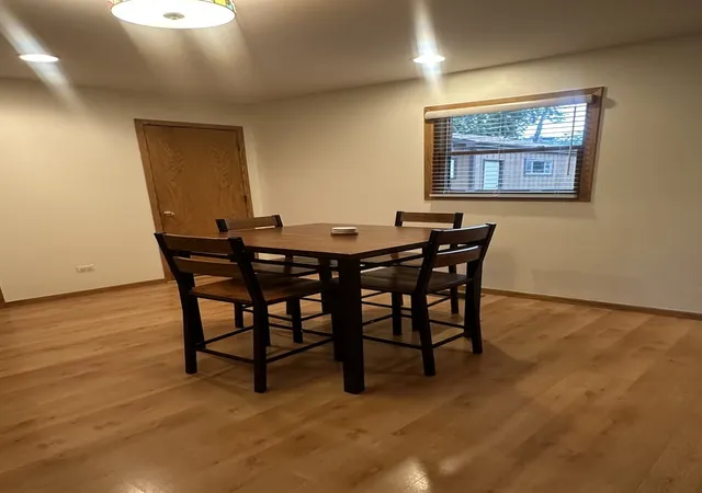 4th image of 17131 Ozark Ave, Tinley Park, IL 60477 | MLS# 12734783