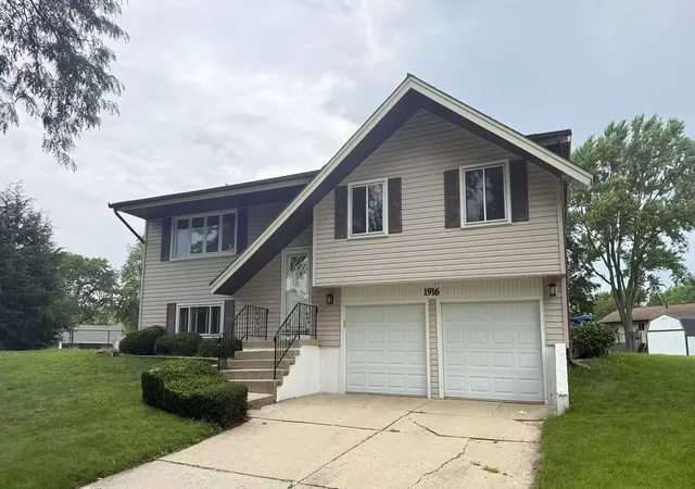 1st image of 1916 Capital Ct, Schaumburg, IL 60193 | MLS# 12734801