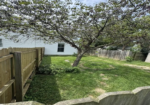 Photo 2 of Single family home for sale at 1200 Market St, Metropolis, IL 62960 | MLS# 12734831 | Listing updated on 2026-10-02