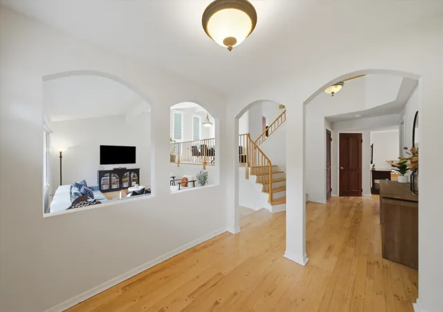 Photo 2 of Sale Pending at 1752 Mccraren Rd, Highland Park, IL 60035 | MLS# 12734839 | Listing updated on 2026-09-22