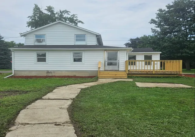 Photo 2 of Sale Pending at 511 W North St, Polo, IL 61064 | MLS# 12734840 | Listing updated on 2026-08-27