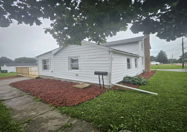 Photo 2 of Sale Pending at 511 W North St, Polo, IL 61064 | MLS# 12734840 | Listing updated on 2026-08-27