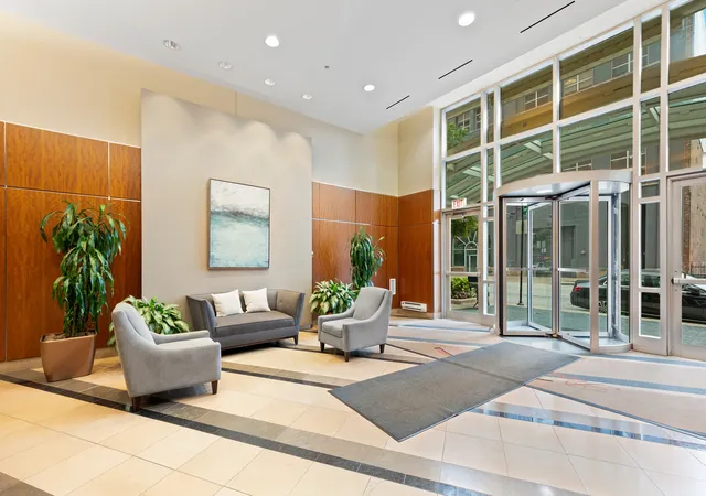 Photo 2 of Condo for sale at 125 S Jefferson St #2305, Chicago, IL 60661 | MLS# 12734854 | Listing updated on 2026-08-25