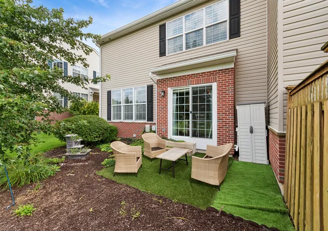 2nd image of 12906 Conifer St, Plainfield, IL 60585