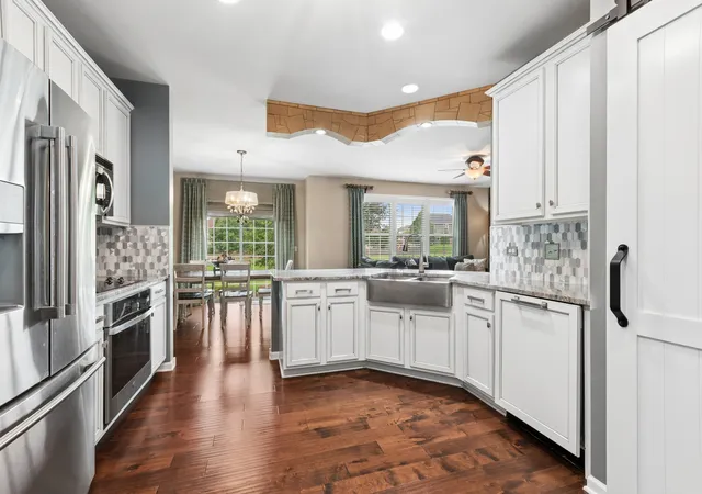 5th image of 12906 Conifer St, Plainfield, IL 60585