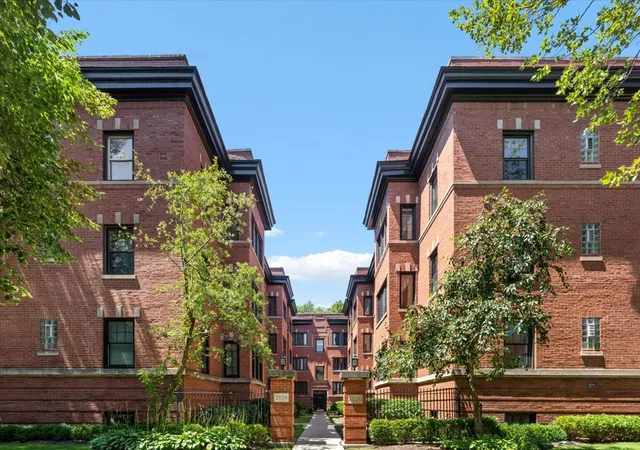 1st image of 2018 Sherman Ave #1W, Evanston, IL 60201 | MLS# 12734887