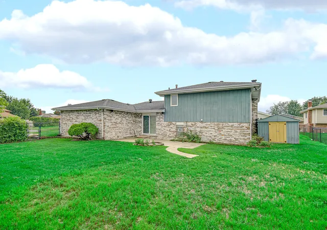 36th image of 16424 Maplewood Ct, Tinley Park, IL 60477 | MLS# 12734892