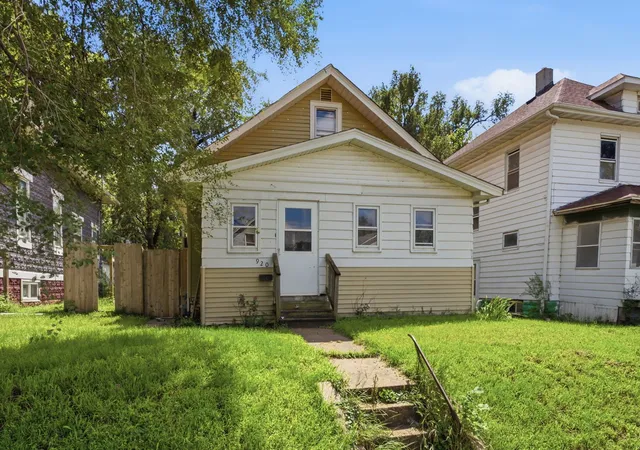Photo 1 of Single family home for sale at 920 14th Avenue, Rock Island, IL 61201 | MLS# 12734951 | Listing updated on 2026-10-04