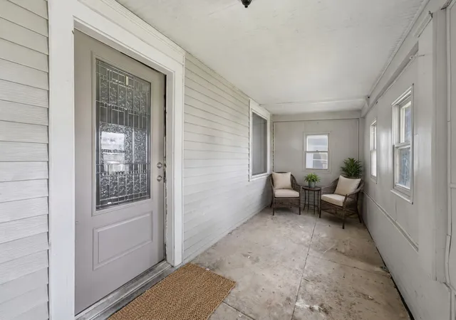 Photo 3 of Single family home for sale at 920 14th Avenue, Rock Island, IL 61201 | MLS# 12734951 | Listing updated on 2026-10-04