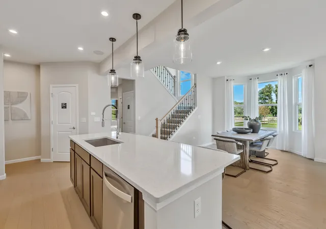 Listing Photo 4 - Condo for sale in building located at 12457 Portrush Ln, Lemont, IL 60439