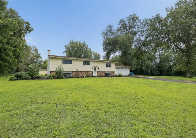 Photo 3 of Single family home for sale at 12793 Black Rd, Morrison, IL 61270 | MLS# 12734976 | Listing updated on 2026-10-08