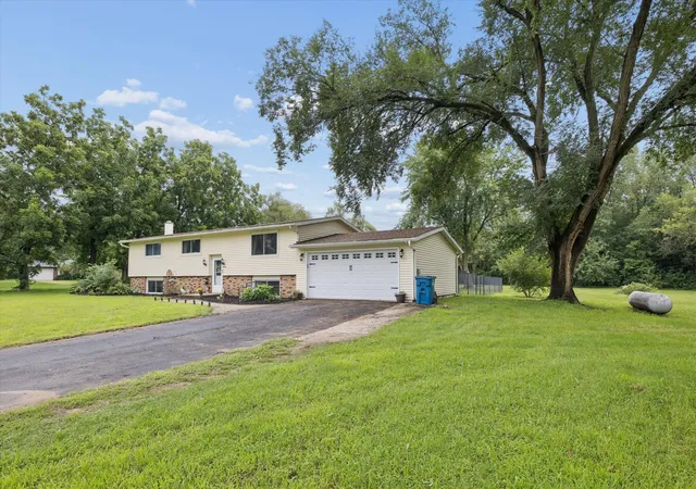 Photo 3 of Single family home for sale at 12793 Black Rd, Morrison, IL 61270 | MLS# 12734976 | Listing updated on 2026-10-08