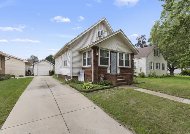 1st image of 603 Frances Ave, Loves Park, IL 61111 | MLS# 12735008