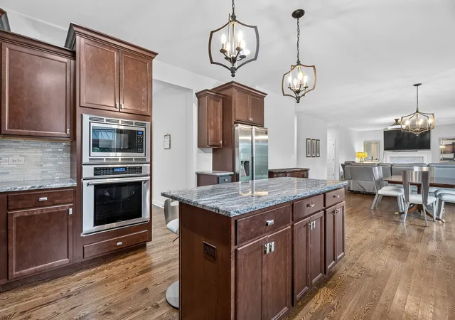 image of 16440 W Turnberry Cir, Lockport, IL 60441 | MLS# 12735034