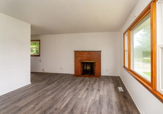 Photo 4 of Single family home for sale at 6793 Giant City Rd, Carbondale, IL 62902 | MLS# 12735036 | Listing updated on 2026-09-01