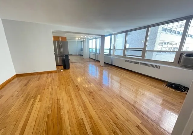 2nd image of 3950 N Lake Shore Dr #1320, Chicago, IL 60611 | MLS# 12735056