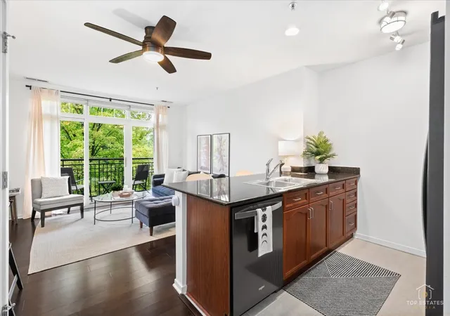 5th image of 7753 Van Buren St, Forest Park, IL 60130