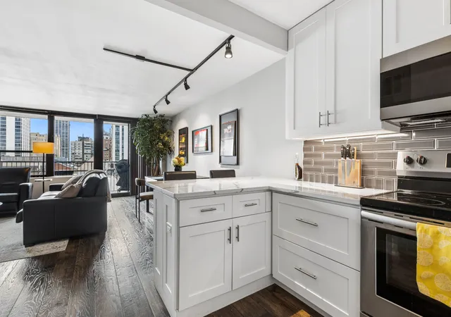 Photo 4 of Condo for sale at 1560 N Sandburg Ter #1010J, Chicago, IL 60610 | MLS# 12735096 | Listing updated on 2026-08-25