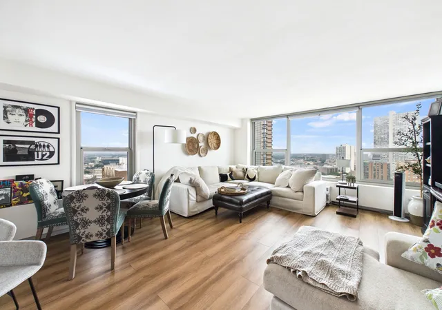 4th image of 3600 N Lake Shore Dr #2324, Chicago, IL 60613 | MLS# 12735160