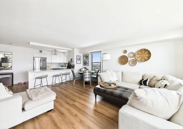 5th image of 3600 N Lake Shore Dr #2324, Chicago, IL 60613 | MLS# 12735160