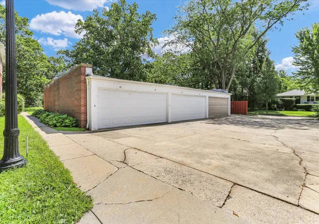 2nd image of 1506 Delmont Ct, Urbana, IL 61801