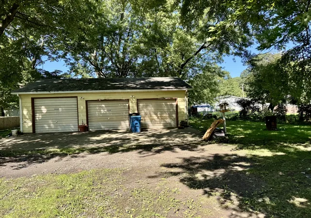26th image of 335 N Washington St, Tiskilwa, IL 61368 | MLS# 12735190