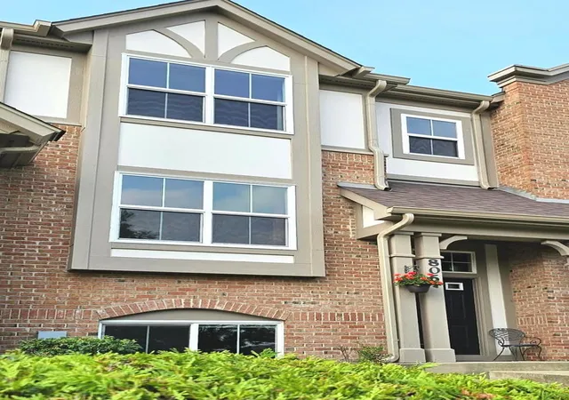 Photo 2 of Sale Pending at 806 June Ter, Lake Zurich, IL 60047 | MLS# 12735202 | Listing updated on 2026-08-25