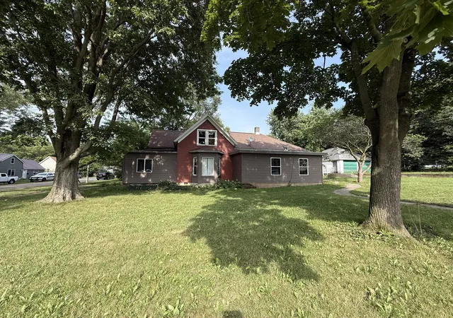 Photo 1 of Single family home for sale at 1012 Richard St, Henry, IL 61537 | MLS# 12735205 | Listing updated on 2026-08-25