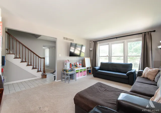 2nd image of 1415 Churchill Rd, Schaumburg, IL 60195 | MLS# 12735254