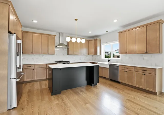 Photo 3 of Single family home for sale at 23039 Lakeview Ests Blvd, Frankfort, IL 60423 | MLS# 12735256 | Listing updated on 2026-09-09