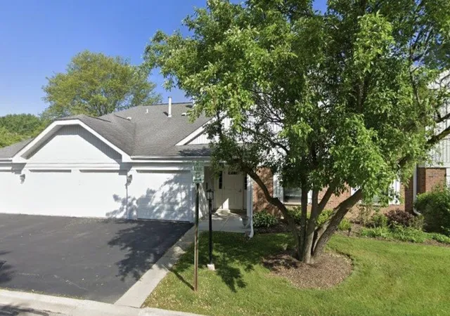 1st image of 228 Arrowwood Ct #B2, Schaumburg, IL 60193 | MLS# 12735260