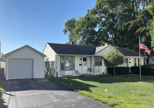 Photo 1 of Multi family home for sale at 8957 S Main St, Hometown, IL 60456 | MLS# 12735306 | Listing updated on 2026-08-26