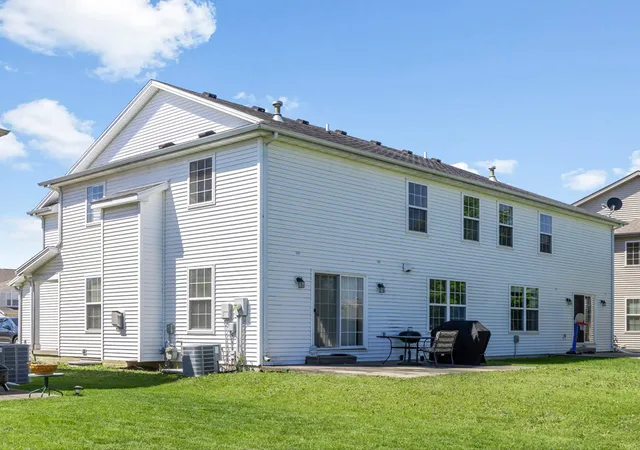 2nd image of 4618 Copper Ridge Rd, Champaign, IL 61822 | MLS# 12735336