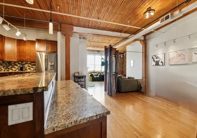 4th image of 1725 W North Ave #402, Chicago, IL 60622 | MLS# 12735341