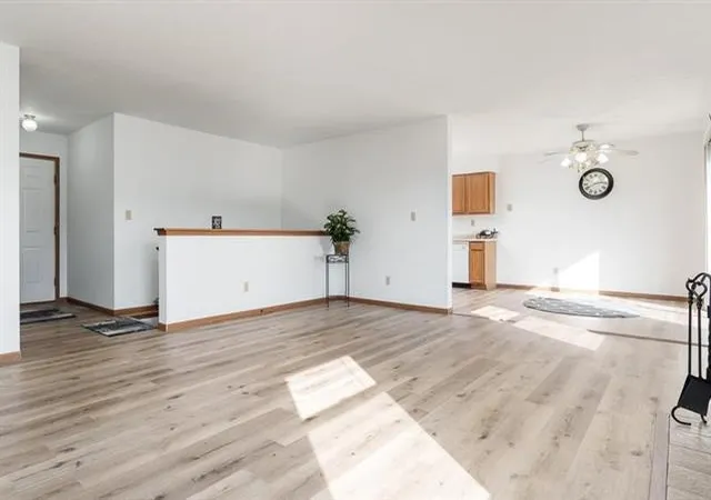 Photo 4 of Single family home for sale at 14723 Hunters Way, South Beloit, IL 61080 | MLS# 12735352 | Listing updated on 2026-09-07