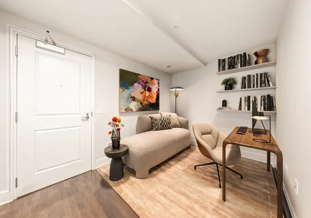 2nd image of 850 N Lake Shore Dr, Chicago, IL 60611