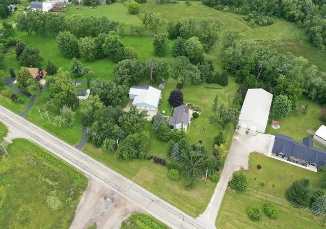 5th image of 6424 Mccullom Lake Rd, Wonder Lake, IL 60097 | MLS# 12735407
