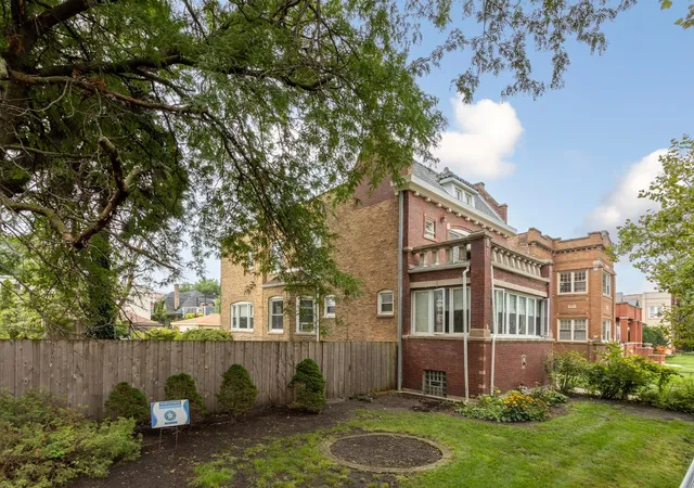 Photo 2 of Single family home for sale at 4019 W Wellington Ave, Chicago, IL 60641 | MLS# 12735470 | Listing updated on 2026-08-28
