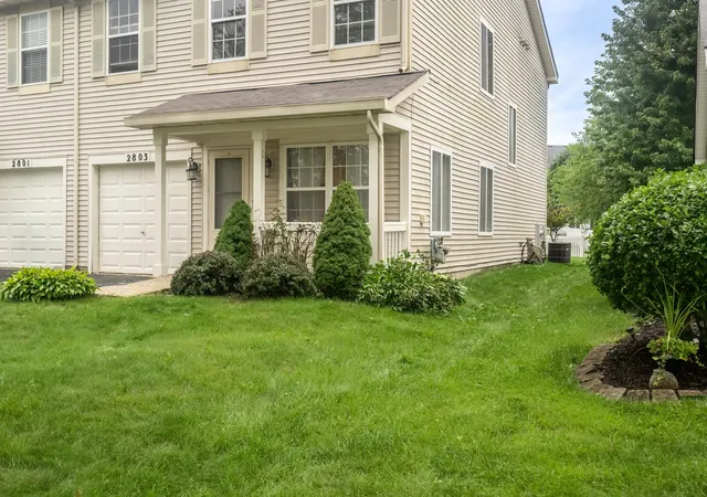 3rd image of 2803 Sun Valley Dr, Plainfield, IL 60586 | MLS# 12735471
