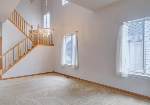 4th image of 2803 Sun Valley Dr, Plainfield, IL 60586 | MLS# 12735471
