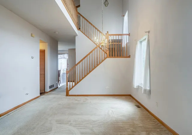 5th image of 2803 Sun Valley Dr, Plainfield, IL 60586 | MLS# 12735471