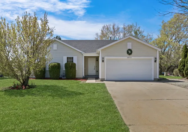 Photo 2 of Single family home for sale at 38312 Imperial Ln, Beach Park, IL 60087 | MLS# 12735485 | Listing updated on 2026-08-23