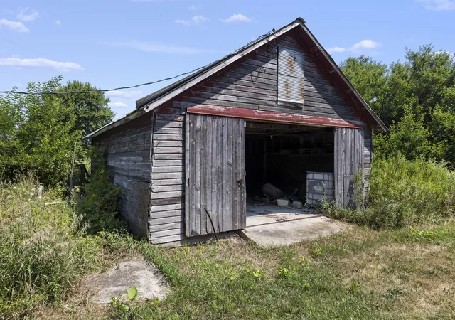 4th image of 16108 Anderson Rd, Pecatonica, IL 61063 | MLS# 12735515