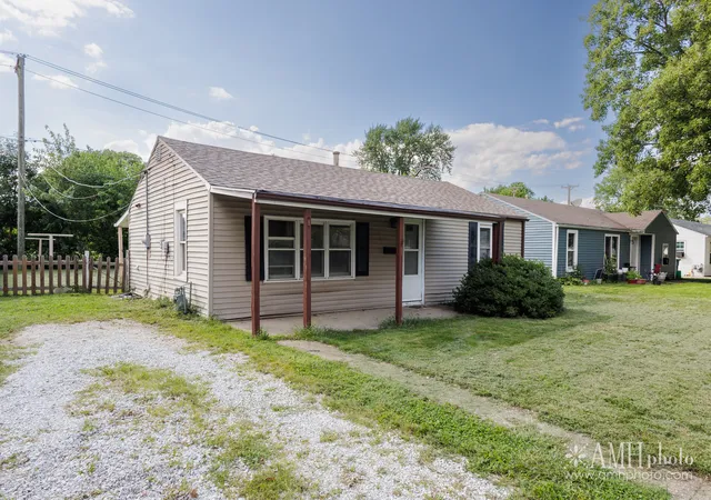 4th image of 141 Belle Aire Ave, Bourbonnais, IL 60914 | MLS# 12735521