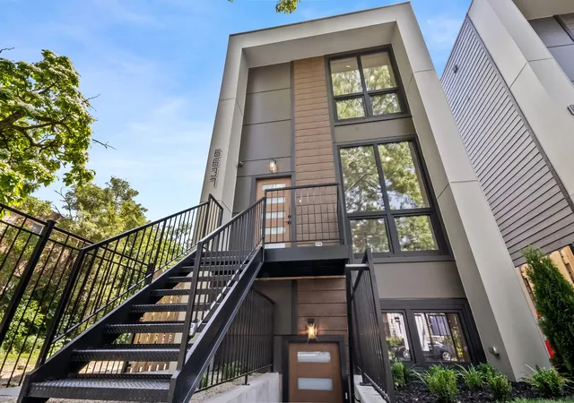 1st image of 6641 S Evans Ave, Chicago, IL 60637 | MLS# 12735540