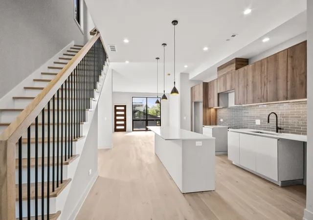 4th image of 6641 S Evans Ave, Chicago, IL 60637 | MLS# 12735540
